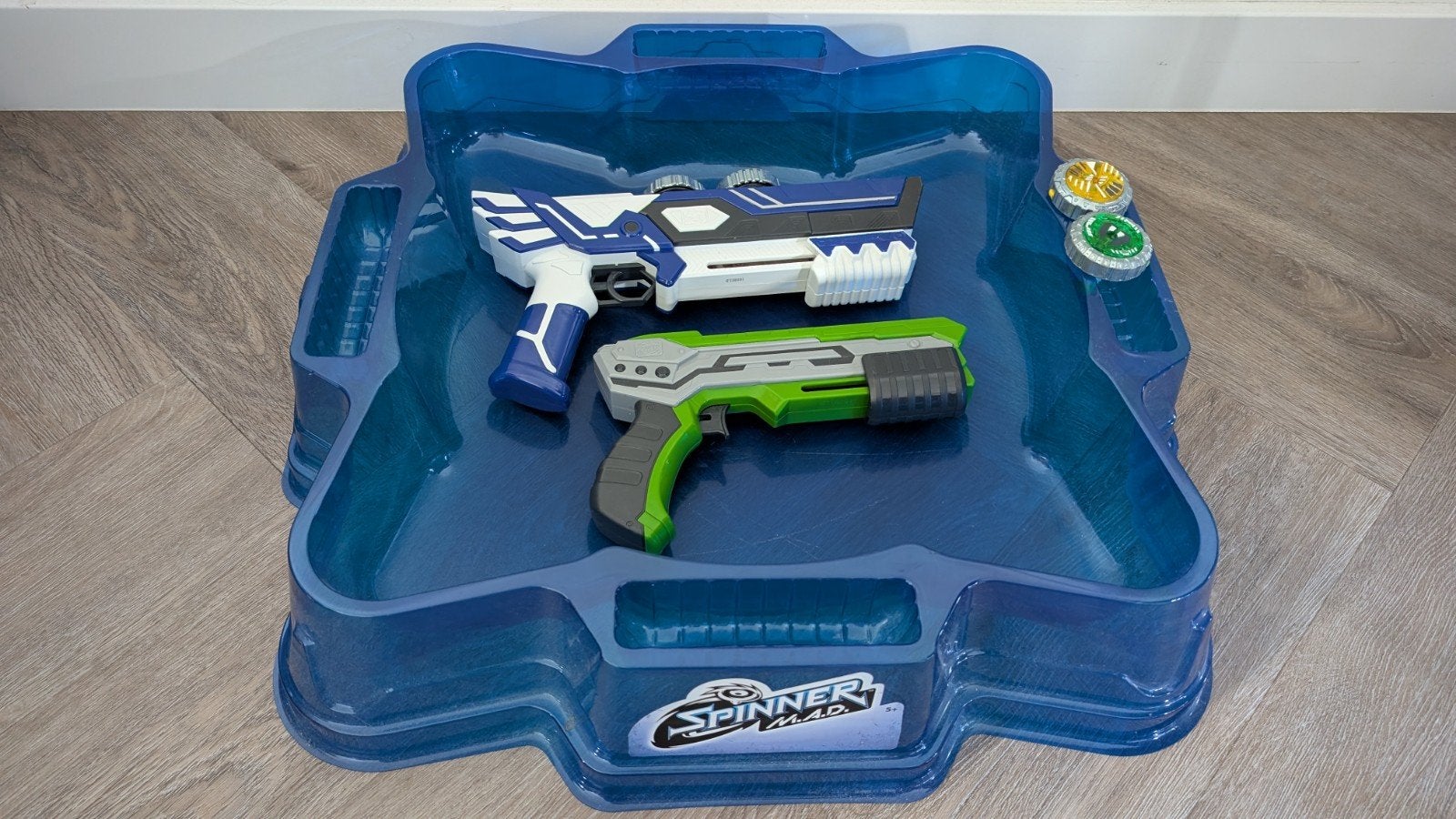 Spinner M.A.D. Battle Arena met 2 Blasters en Spinners, Ophalen, Zo goed als nieuw, Jongen of Meisje