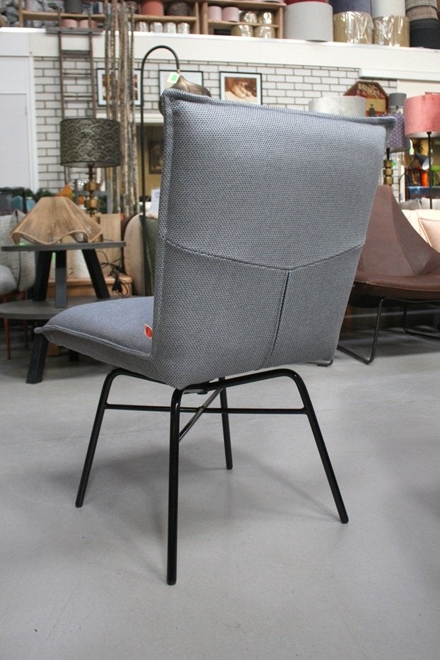 Luxe eetkamerstoelen Sanne Jess design draaibaar stof blauw, Ophalen, Blauw, Zo goed als nieuw, Metaal