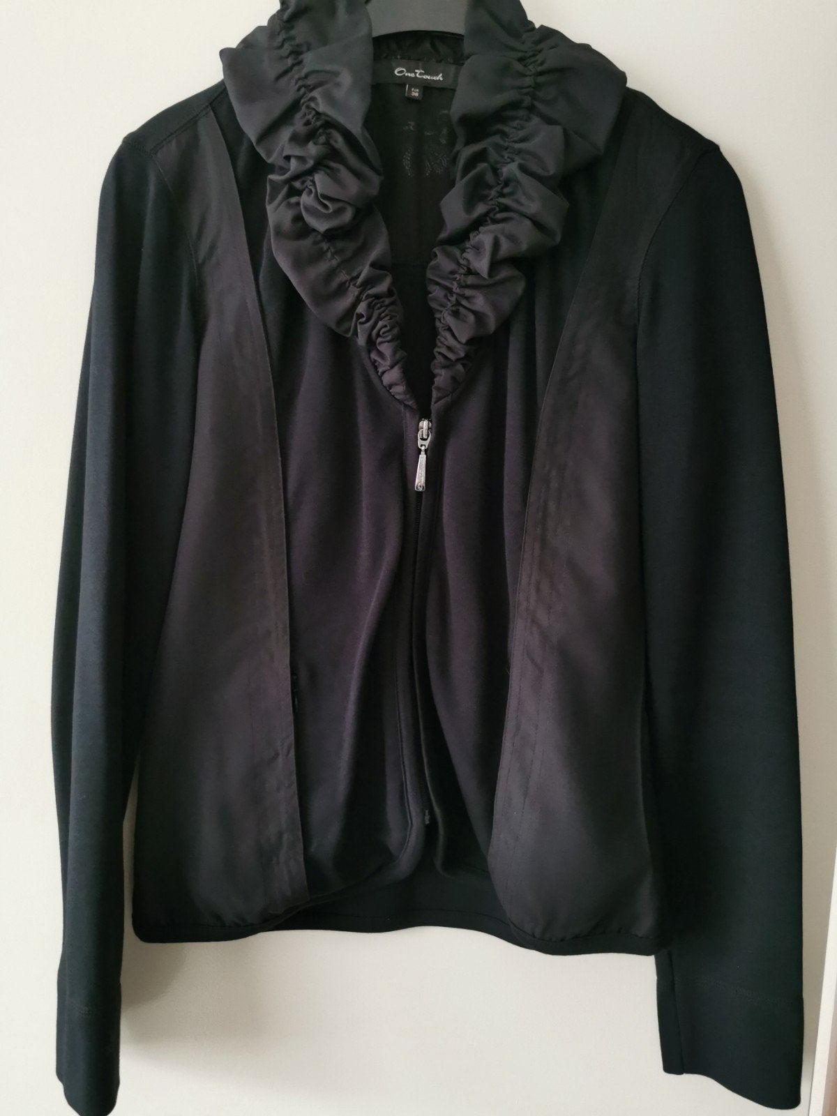 Zwart jasje, One Touch, mt 38, Maat 38/40 (M), Zwart, Ophalen of Verzenden, Zo goed als nieuw