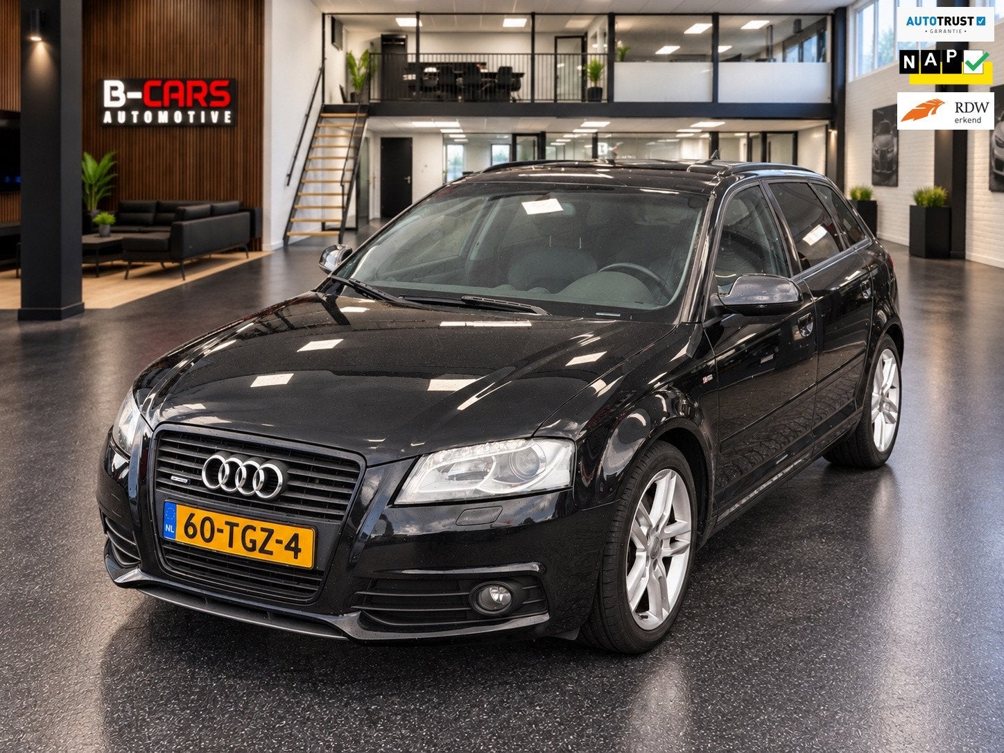 Audi A3 Sportback 2.0 TFSI quattro 200PK|Automaat|Xenon|Leer, Auto's, Euro 5, Gebruikt, 4 cilinders, 1984 cc