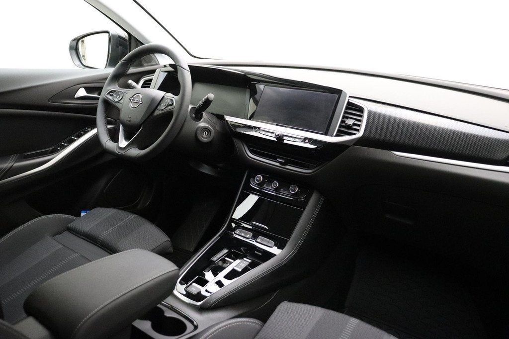 Opel Grandland 1.2 Turbo GS Black Pack | Automaat | Stoel- e, 15 km/l, 1199 cc, Leder en Stof, Wit