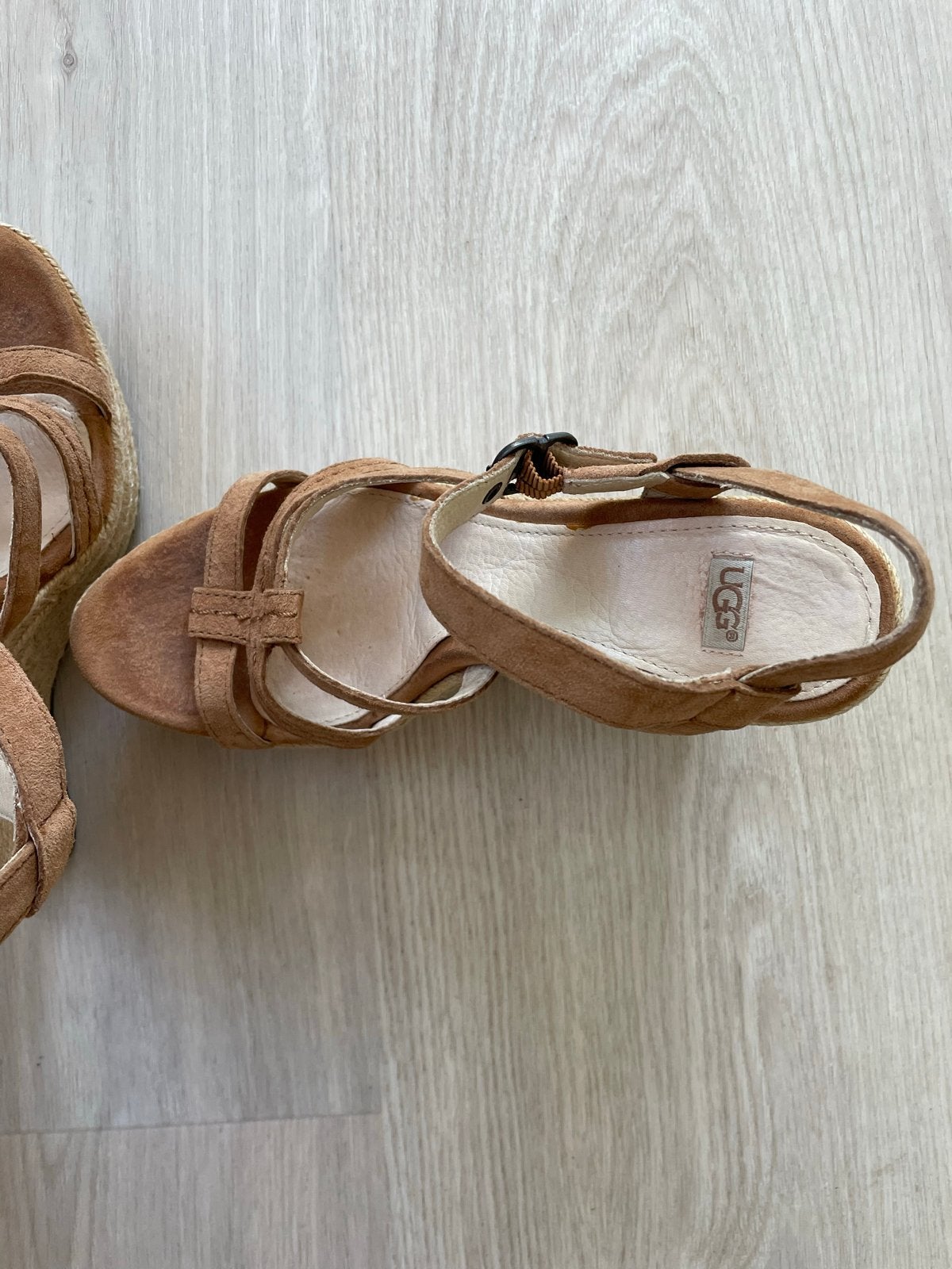 UGG Espadrille Wedges - Maat 37, Kleding | Dames, Schoenen, Gedragen, Sandalen of Muiltjes, Bruin, Ophalen