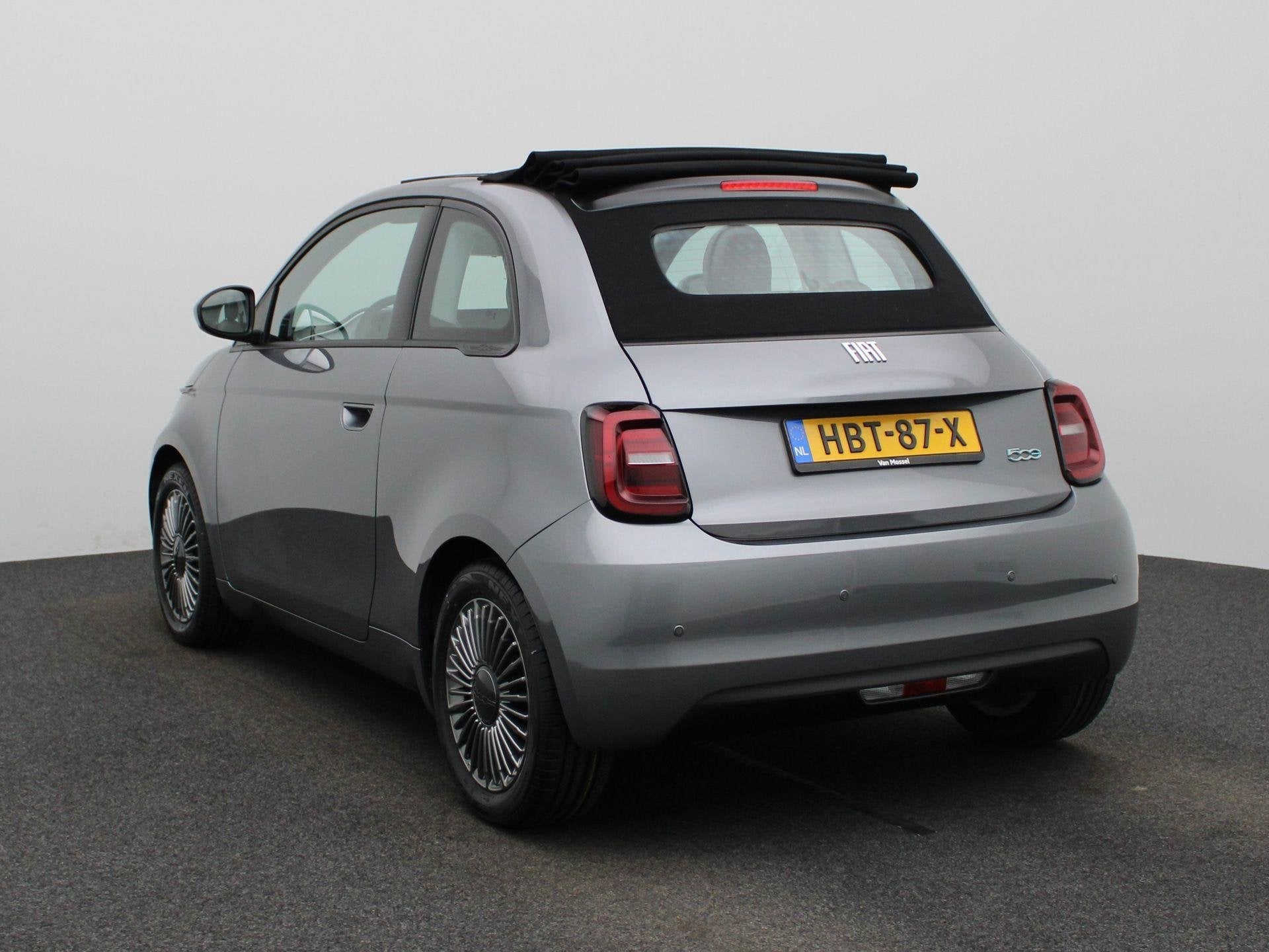 Fiat 500 C RED 42 kWh | APPLE CARPLAY | ANDROID AUTO | STOEL, 12 maanden, Stof, Gebruikt, 4 stoelen