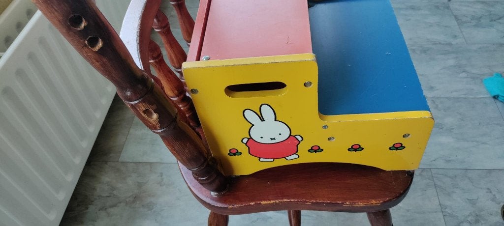 Houten Nijntje (Miffy) opstapje / opbergkrukje, Ophalen, Gebruikt, Jongen of Meisje