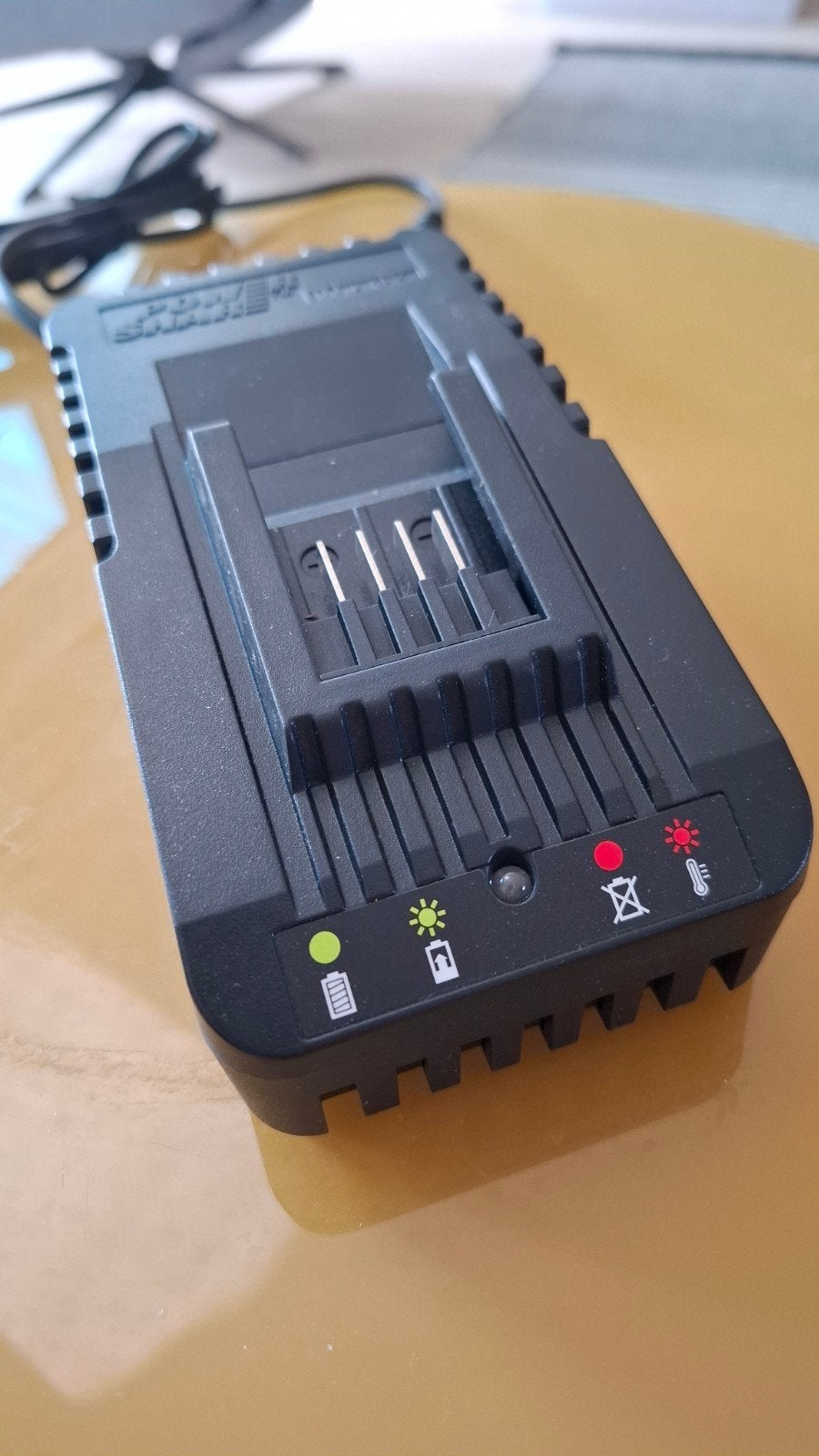 Worx accu-oplader, Ophalen, Nieuw