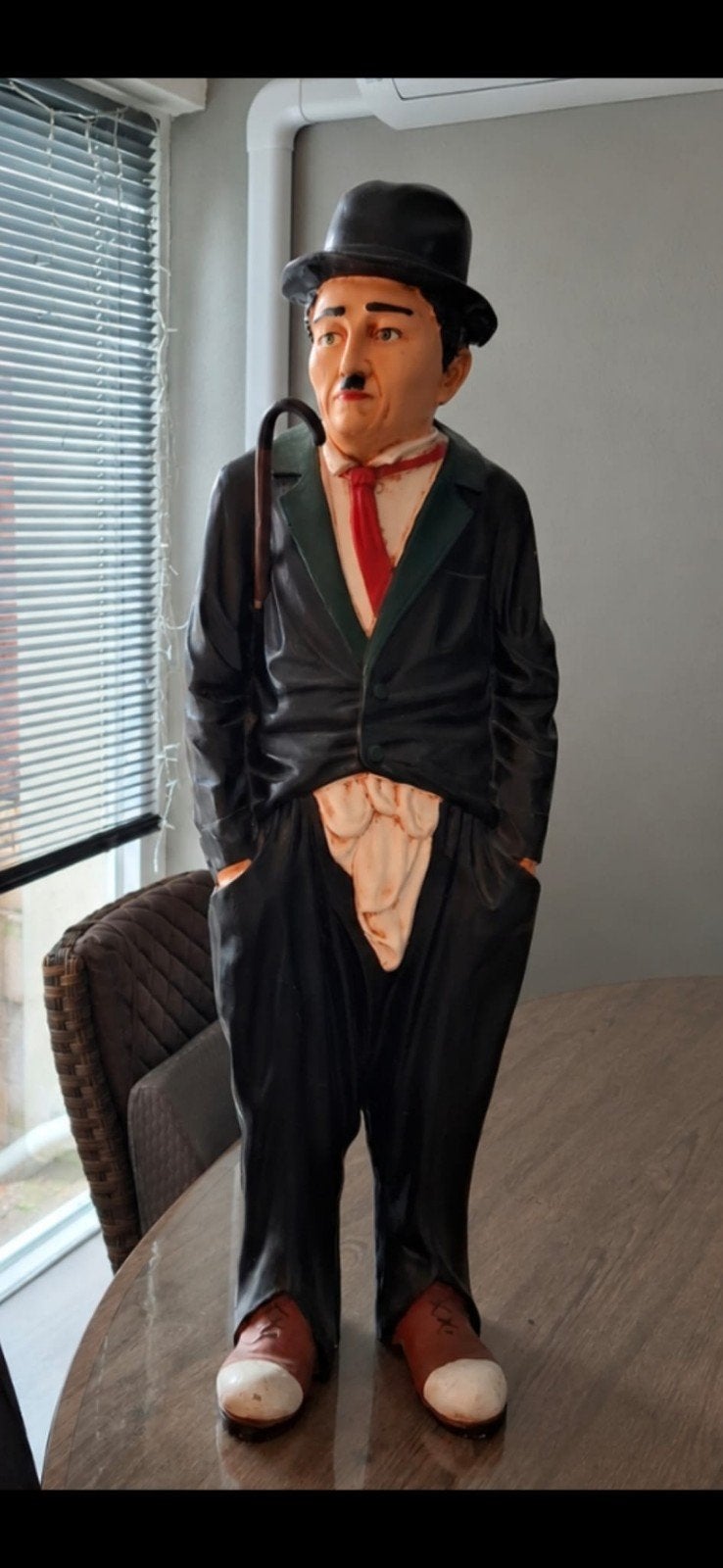 Groot beeld van Charlie Chaplin, Ophalen, Kunststof, 50 - 100 cm, Zwart
