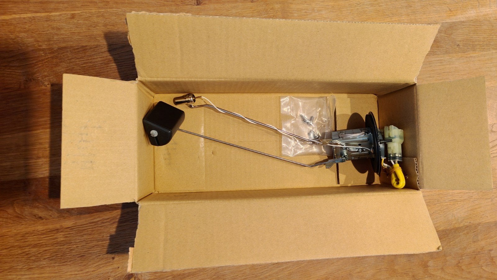 Toyota brandstofniveausensor 83320-80051, Ophalen of Verzenden, Nieuw, Toyota