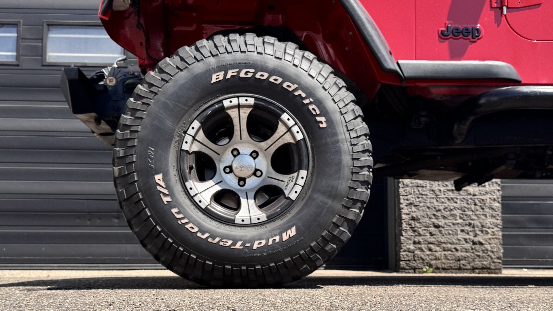 Jeep Wrangler 2.5i Softtop | Hardtop | Custom Build Belastin, foto 9