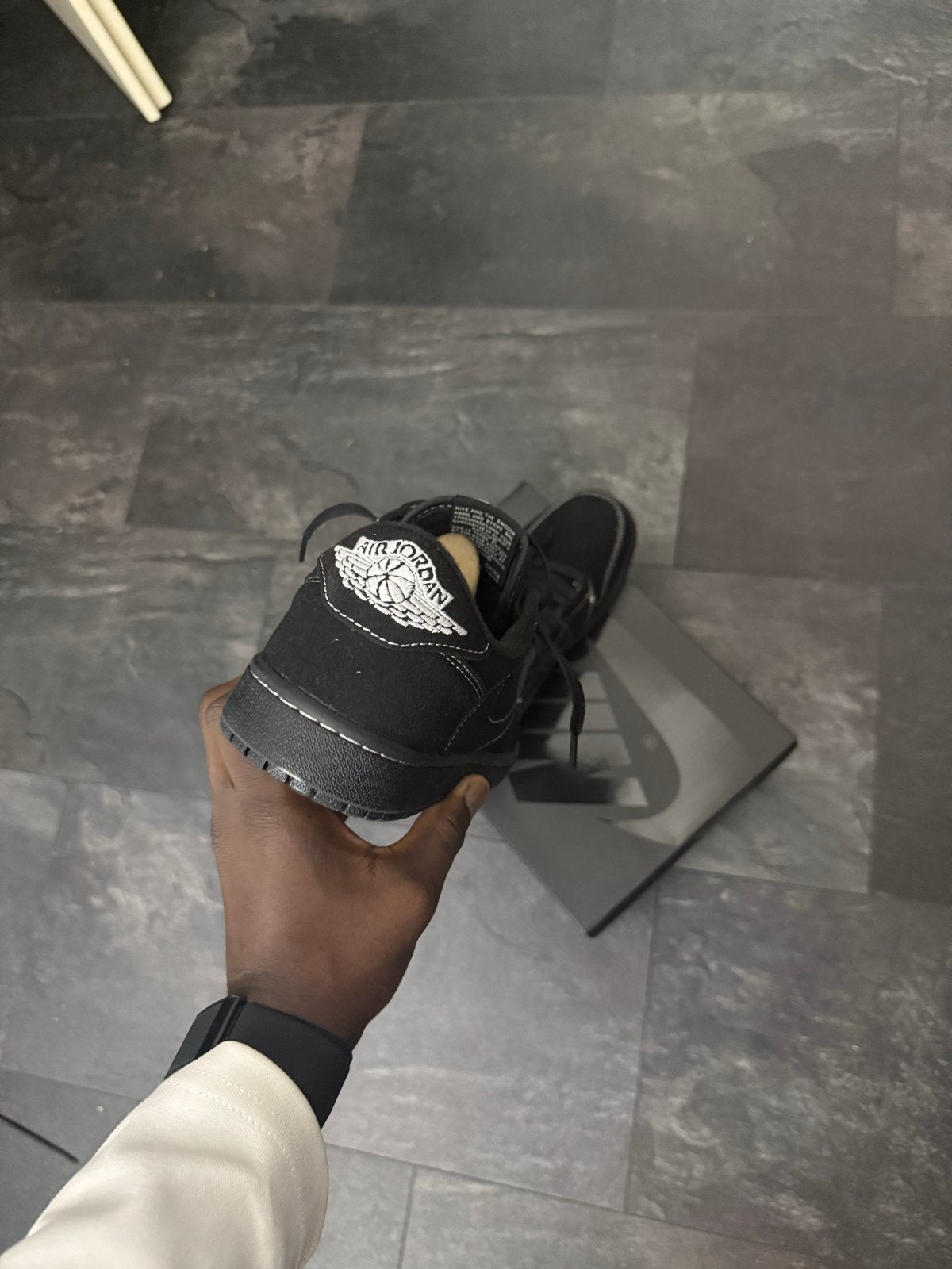 Nike Air Jordan 1 Low Travis Scott Phantom Black, Ophalen of Verzenden, Zo goed als nieuw, Zwart, Sneakers of Gympen