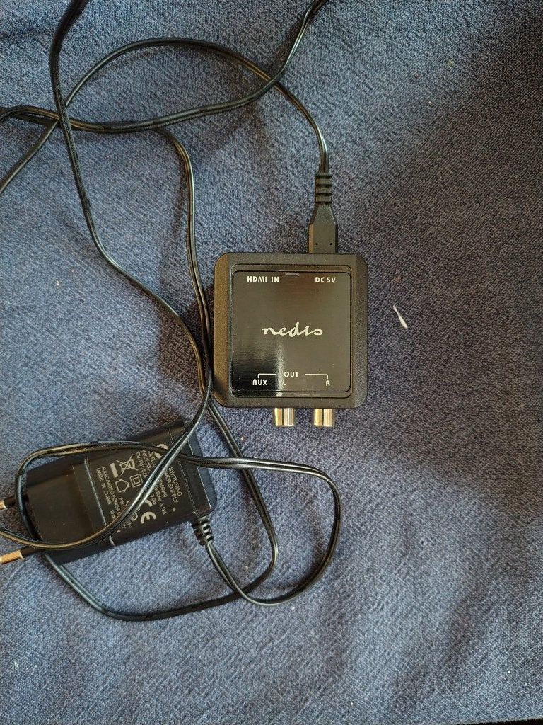 Nedis HDMI naar RCA (tulp) converter met adapter, Ophalen of Verzenden, Zo goed als nieuw