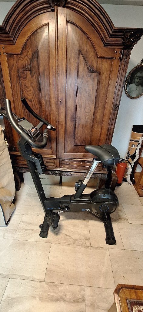 Hometrainer, Sport en Fitness, Fitnessapparatuur, Ophalen, Gebruikt, Hometrainer