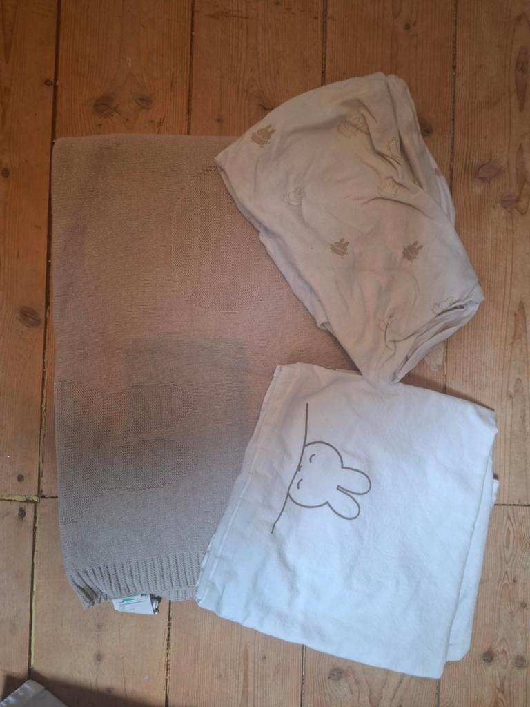 Beddengoed wieg/co-sleeper (Jollein, Miffy), Kinderen en Baby's, Kinderkamer | Beddengoed, Gebruikt, Deken of Dekbed, Beige, Jongetje of Meisje