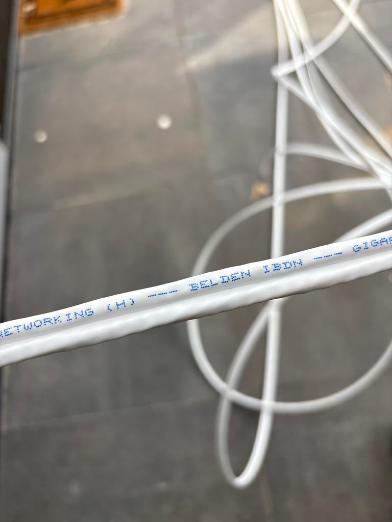 Belden Networking Internetkabel 65 meter - Zo goed als nieuw, Ophalen, Zo goed als nieuw