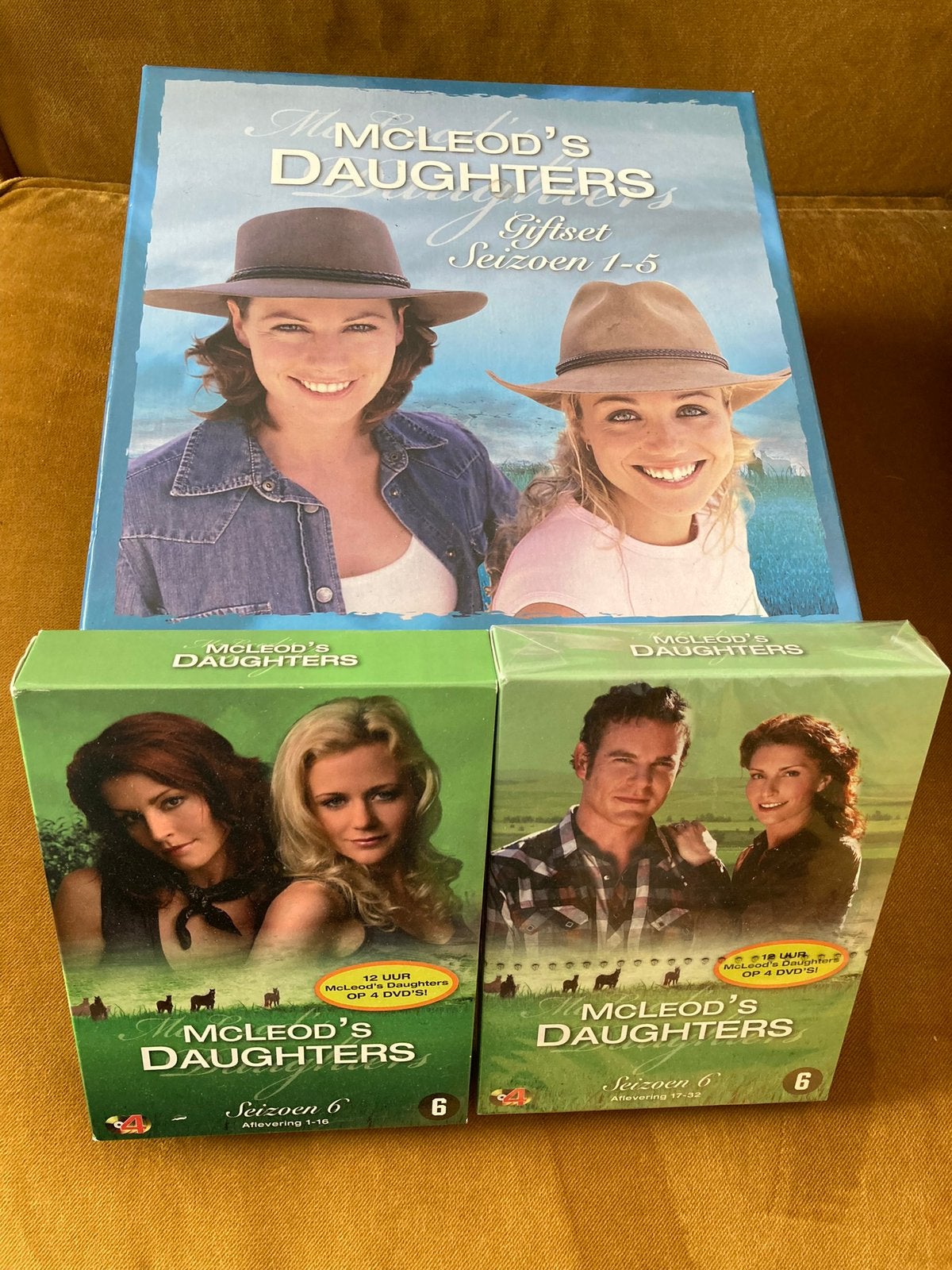 McLeod’s Daughters giftbox 1-5 + seizoen 6, Drama, Ophalen of Verzenden, Zo goed als nieuw, Vanaf 6 jaar