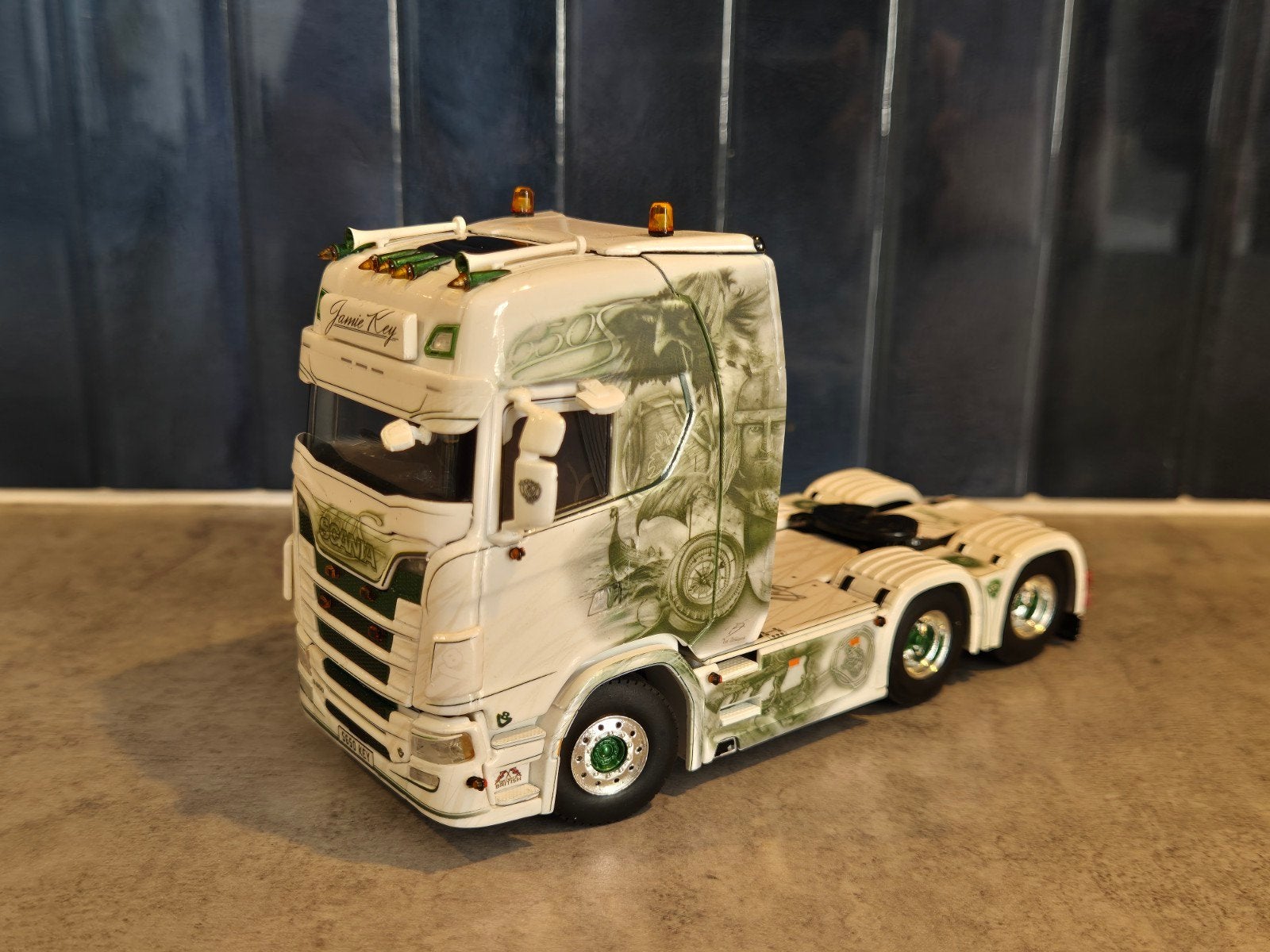 WSI Scania S650 Jamie Key 1/175, Ophalen of Verzenden, Zo goed als nieuw, Bus of Vrachtwagen, Wsi
