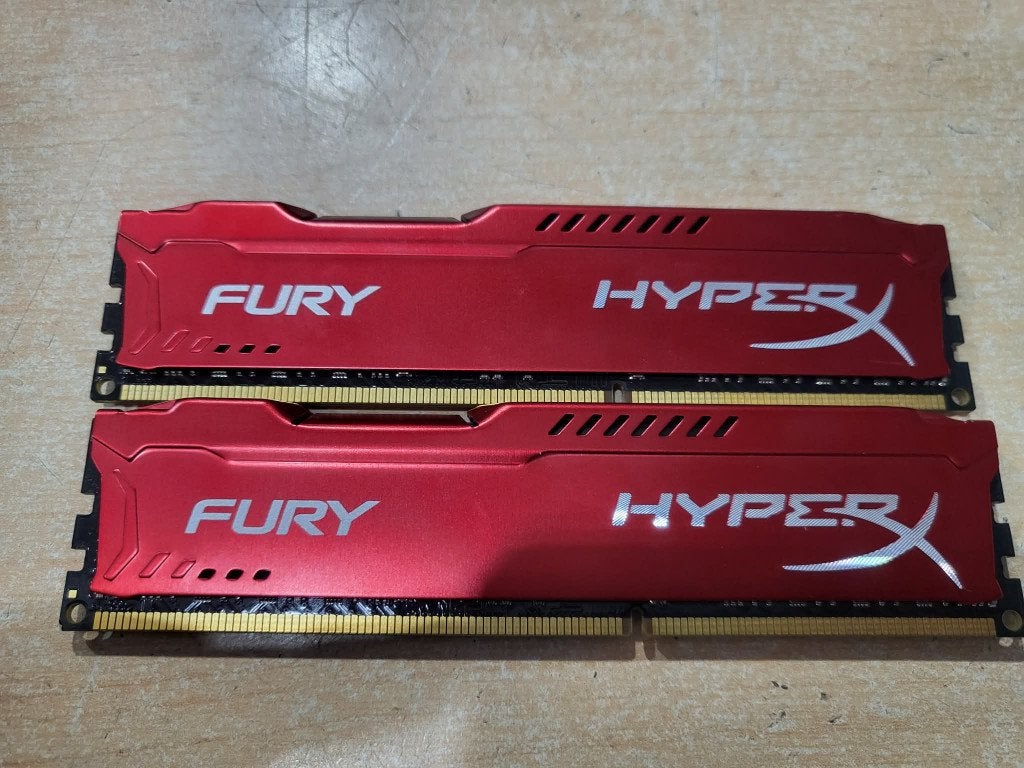Fury Hyperx 2 x 8 (16gb) ddr3 bieden, 8 GB, DDR3, Ophalen of Verzenden, Zo goed als nieuw
