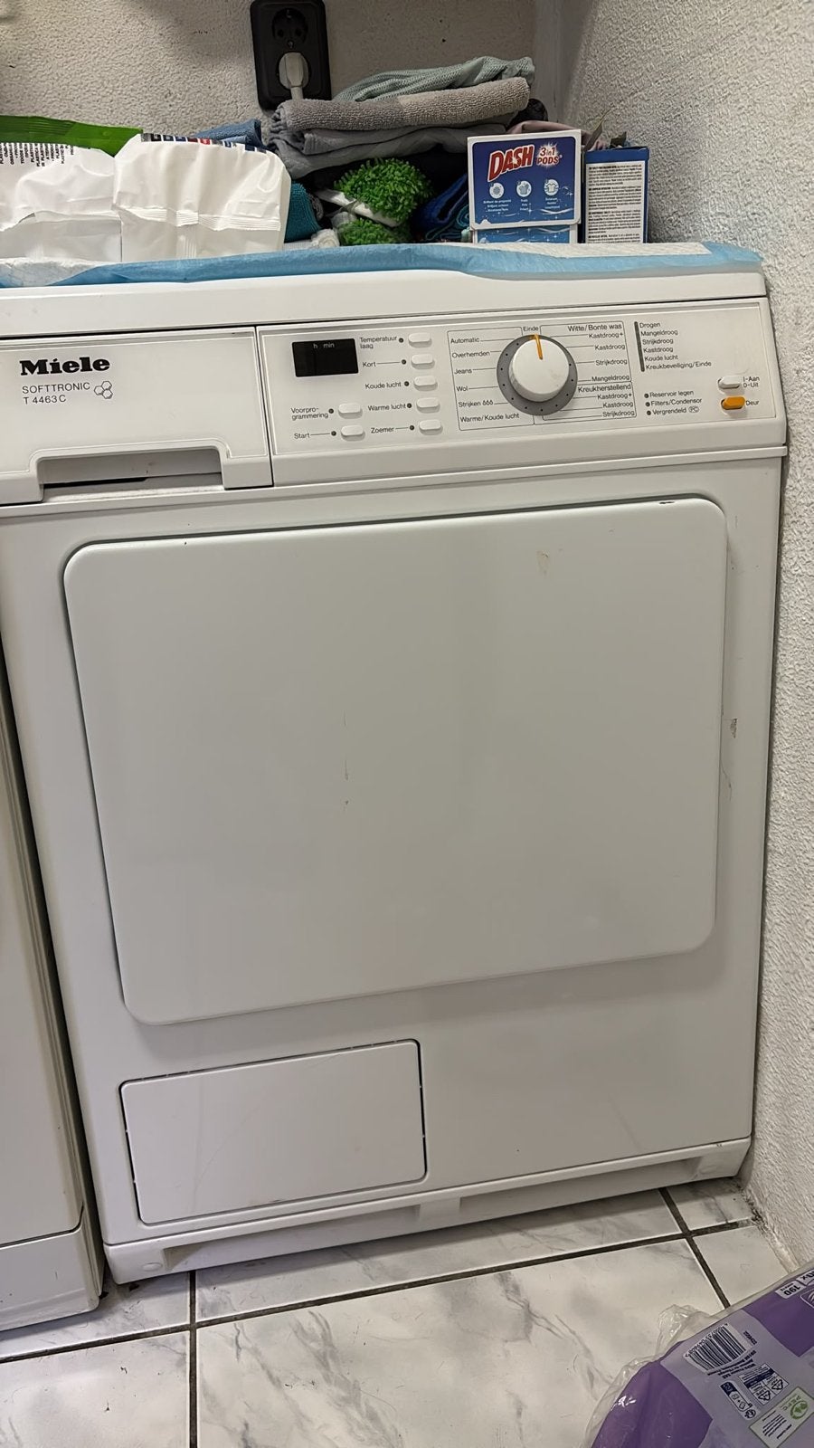 Miele SOFTTRONIC T4463C Condensdroger, Witgoed en Apparatuur, Wasdrogers, Ophalen, 6 tot 8 kg, Gebruikt, Voorlader