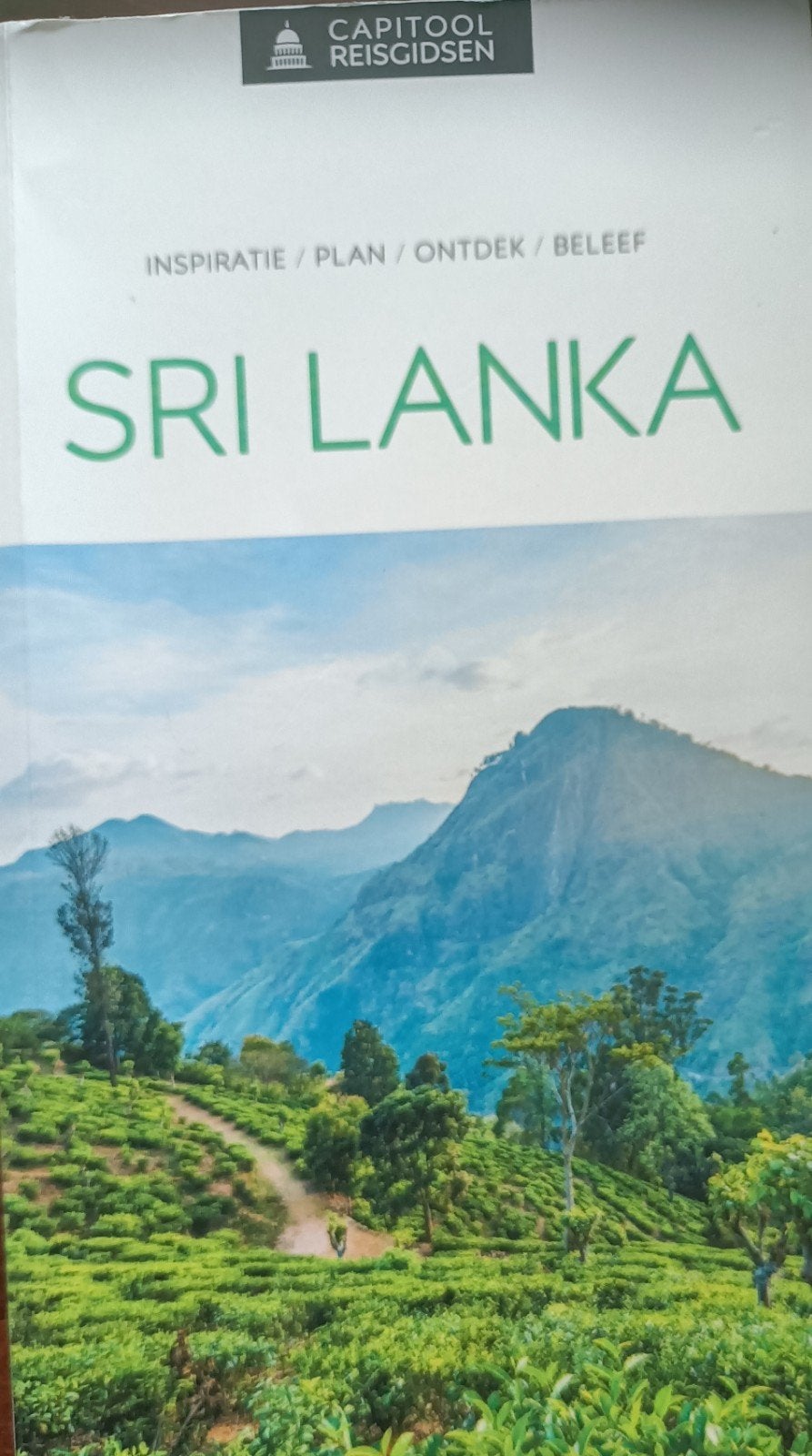 Te koop Capitool - Sri Lanka reisgids, Gelezen, Capitool, Ophalen of Verzenden, Reisgids of -boek