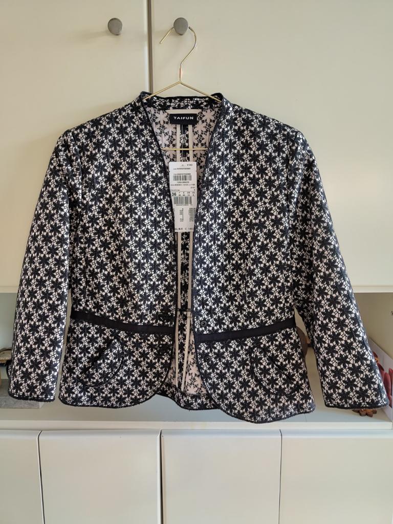 Bijzonder en chique jasje 'Taifun' mt 36, Ophalen of Verzenden, Nieuw, Maat 36 (S), Zwart