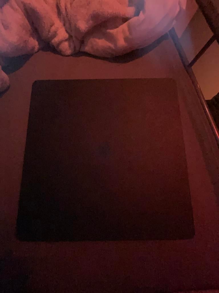 PS4 met rode controller,games naar keuze (monitor kan erbij), Spelcomputers en Games, Games | Sony PlayStation 4, Gebruikt, Overige genres