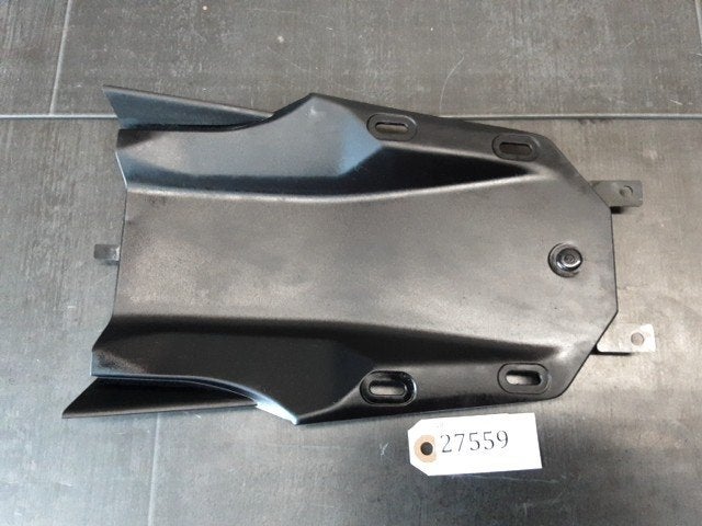 R7 2022 - 2024 Yamaha Kuipdeel Kuipdeel undertail D1-61965