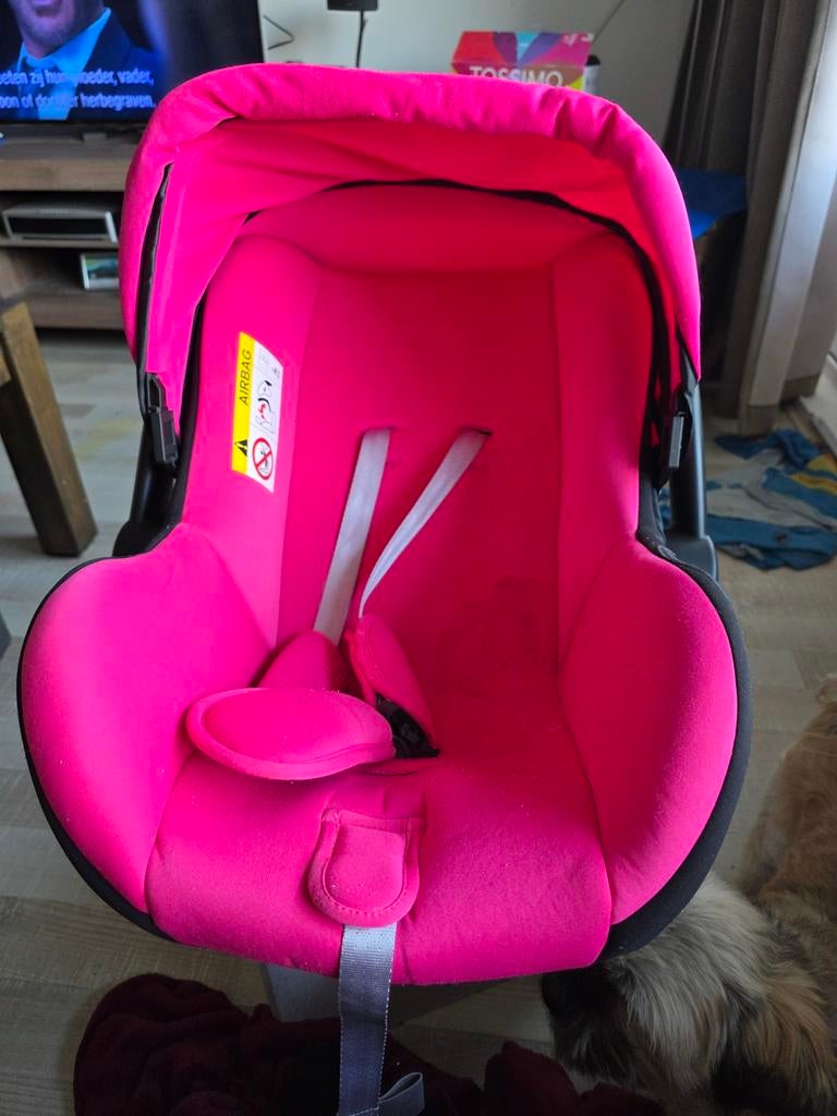 Roze autostoeltje, Overige merken, Ophalen of Verzenden, 0 t/m 13 kg, Gebruikt