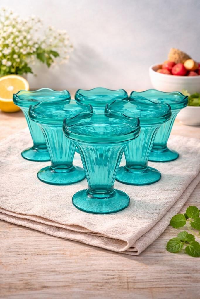 Vintage dessertglazen ijscoupes aquablauw, Huis en Inrichting, Keuken | Servies, Overige typen, Ophalen of Verzenden, X, X