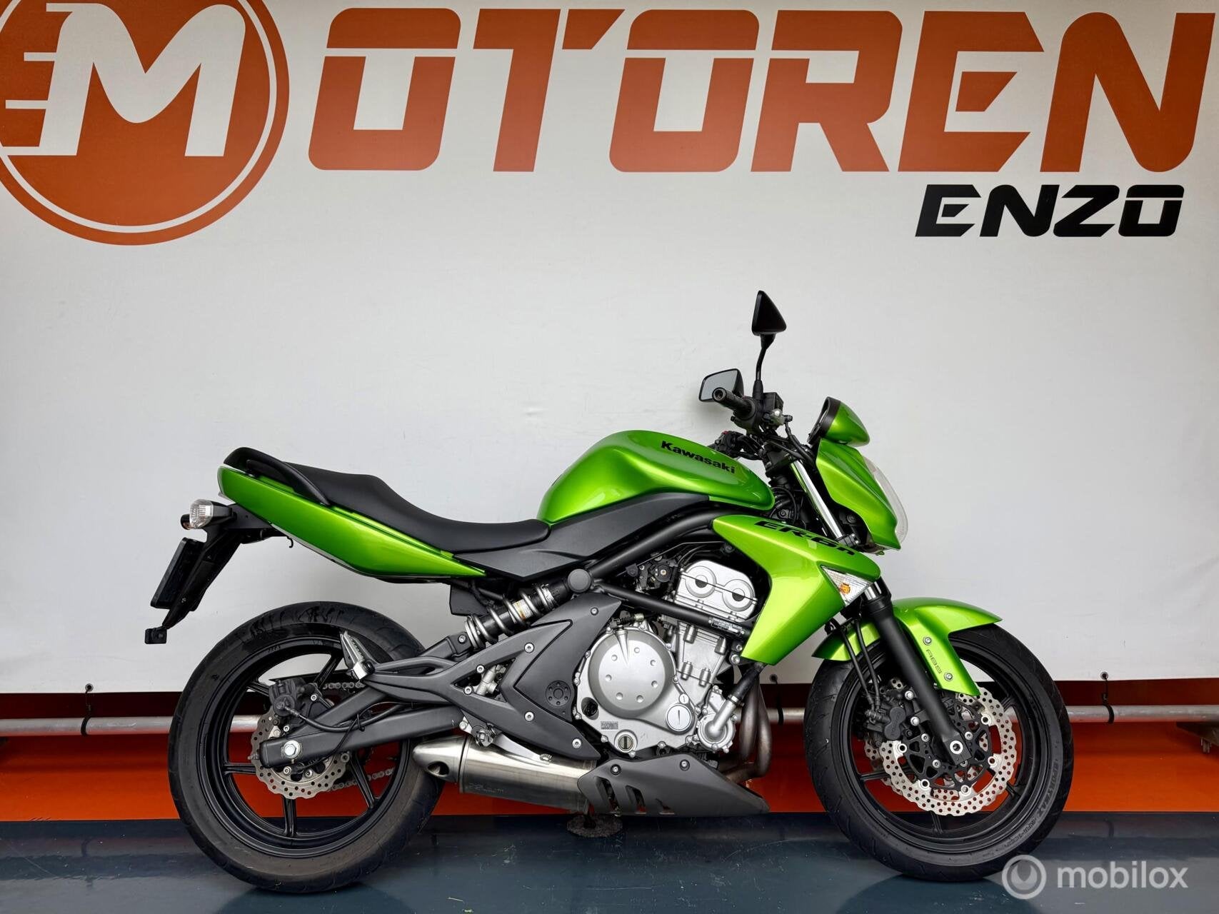 Kawasaki ER-6n ABS LET OP 13.000 KM IN UNIEKE ST.CANDY GREEN, Motoren, Motoren | Kawasaki, 649 cc, Bedrijf, Meer dan 35 kW, Toermotor