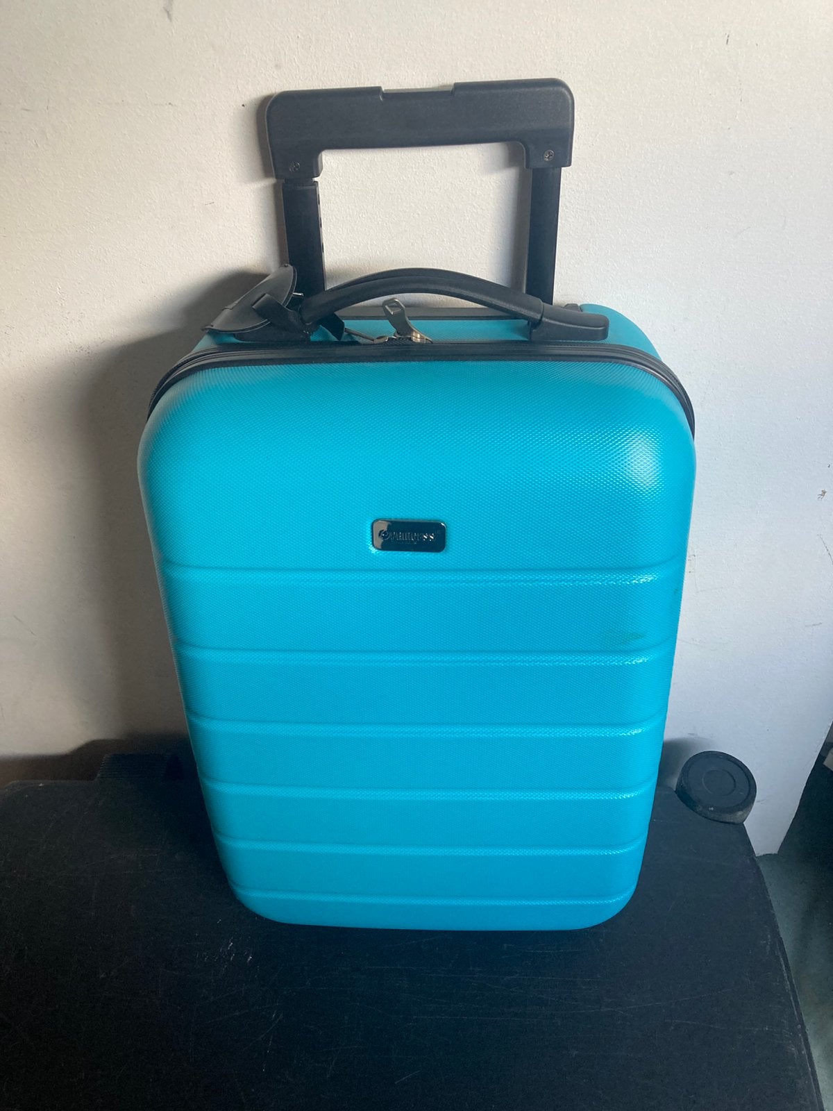 Bieden vanaf €7,50 en ophalen: Trek koffertje met 2 wieltjes, Ophalen, Wieltjes, Hard kunststof, Minder dan 50 cm