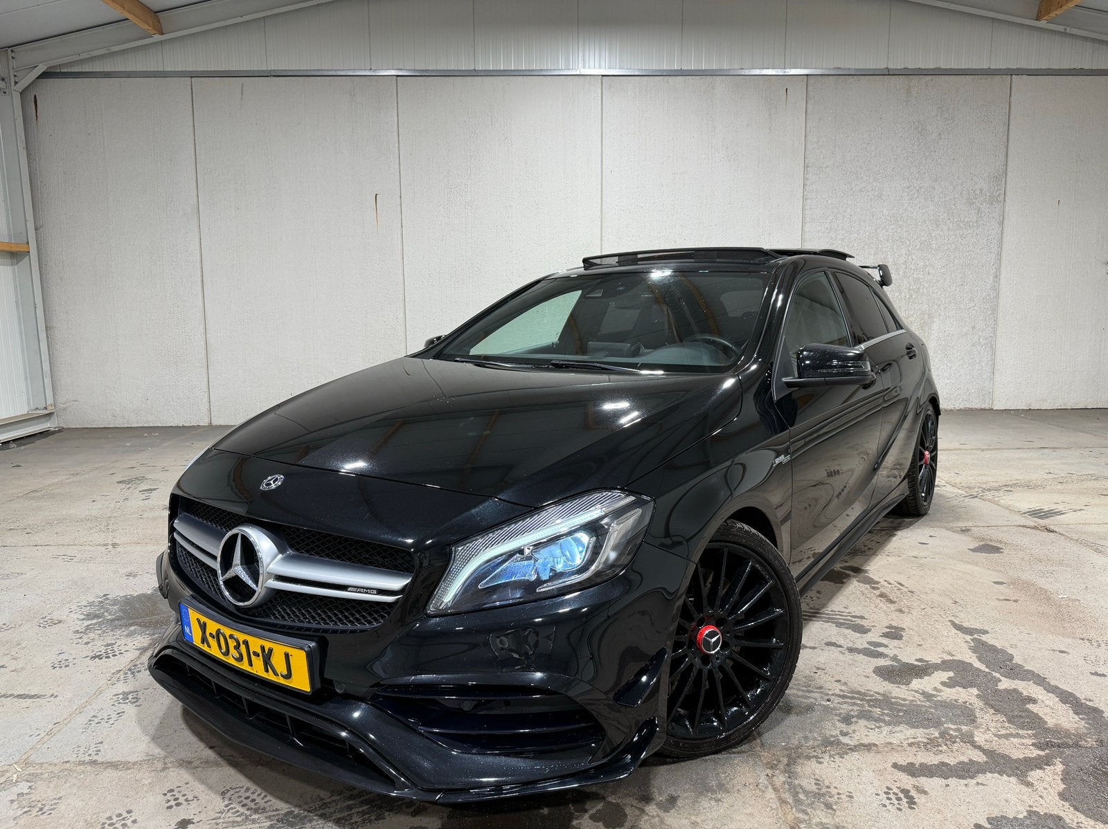 Mercedes-Benz A-Klasse A45 AMG 381pk 4MATIC Speedshift DCT, Auto's, Automaat, Zwart, 4 cilinders, Zwart
