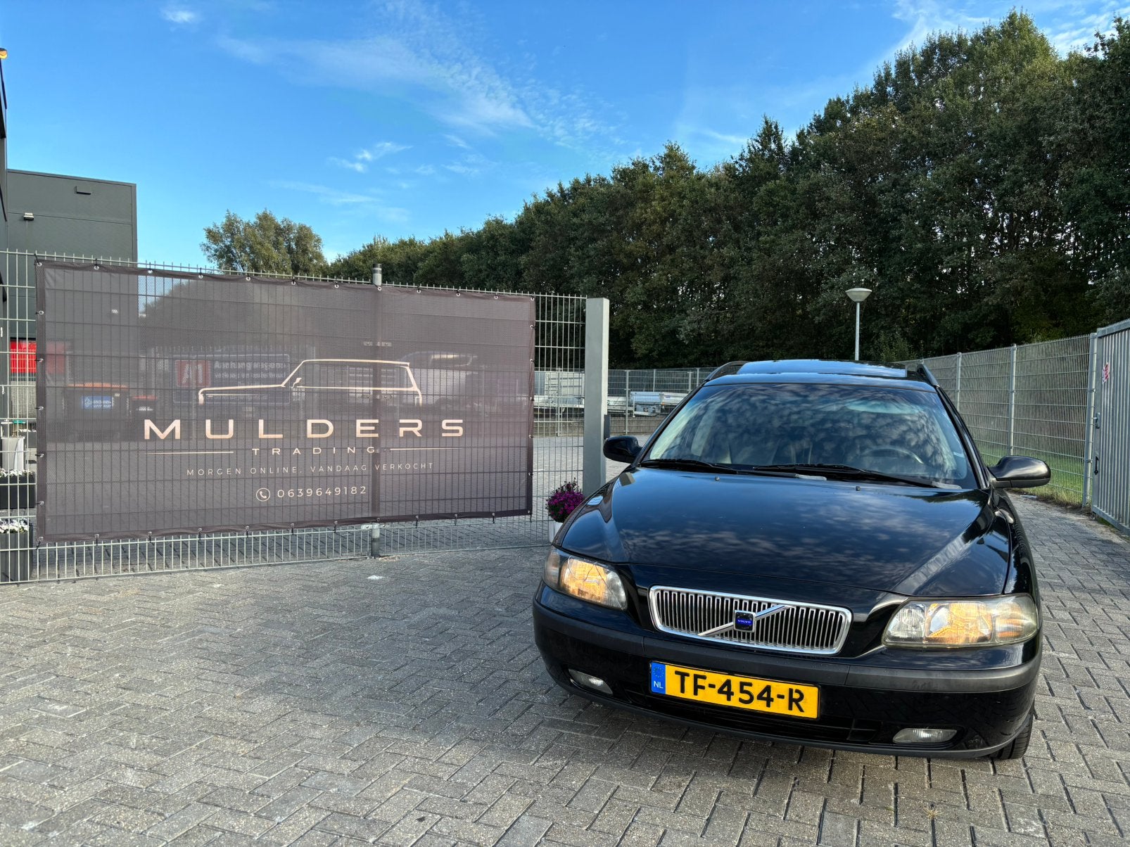 Volvo V70 2.4 T5 | Automaat | Youngtimer | Lees tekst!, Auto's, 1800 kg, Zwart, Zwart, 93 €/maand