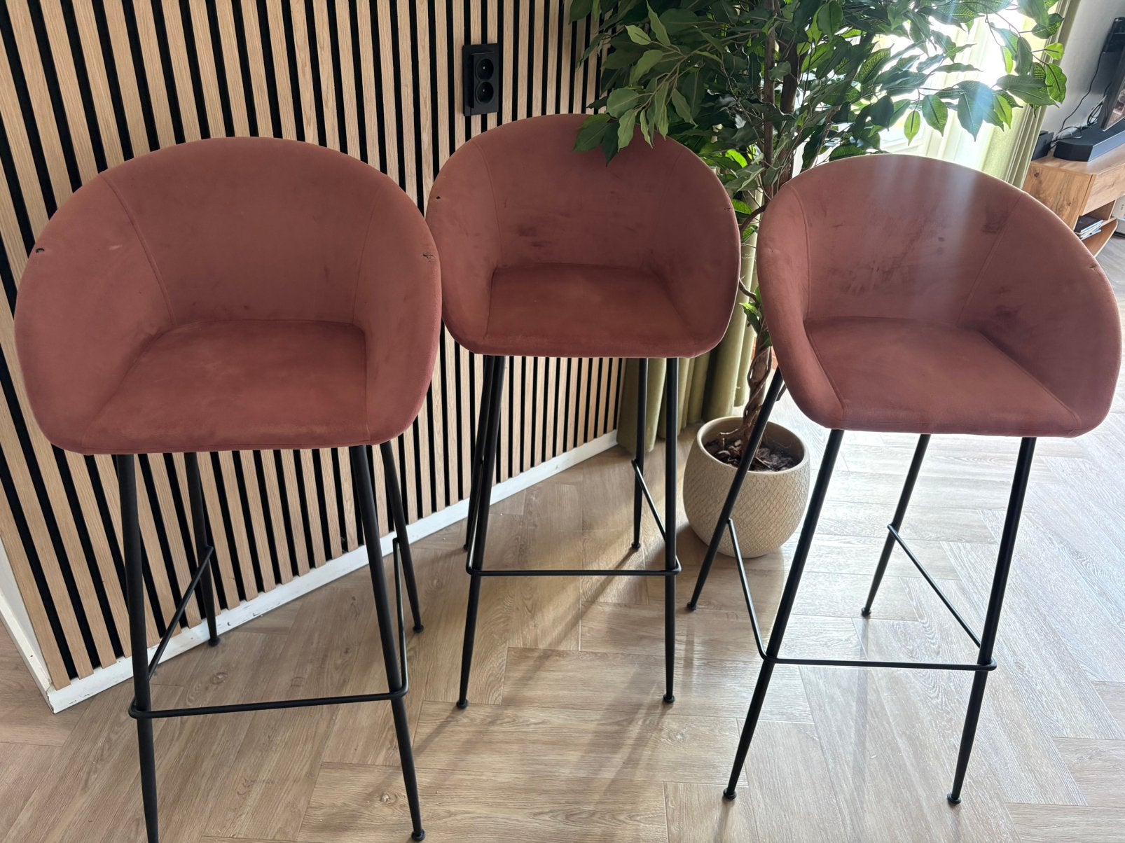 Barkrukken velvet roze, Huis en Inrichting, Ophalen, Gebruikt, Met voetsteun, 90 cm of meer