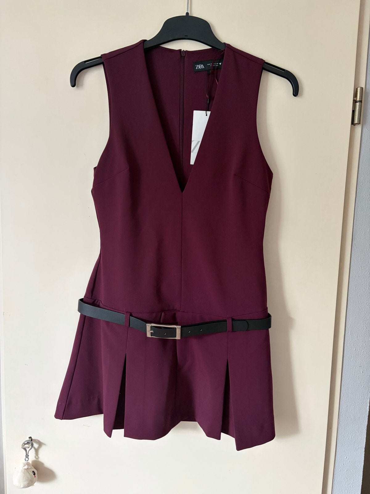 Zara jurk met riem - Bordeauxrood, Maat 38/40 (M), Nieuw, Ophalen of Verzenden, Boven de knie
