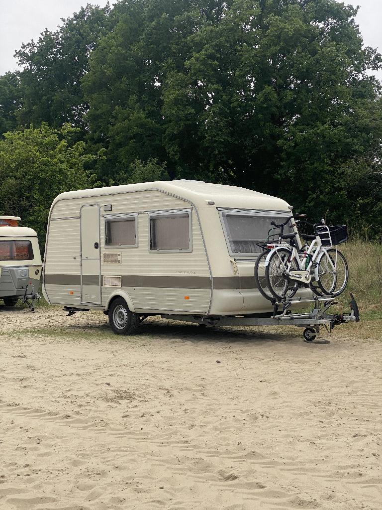 Caravan avento 420 T Luxe, 3-4 persoons - 3 luifels-voortent, Caravans en Kamperen, Caravans, 2 aparte bedden, Avento, Treinzit