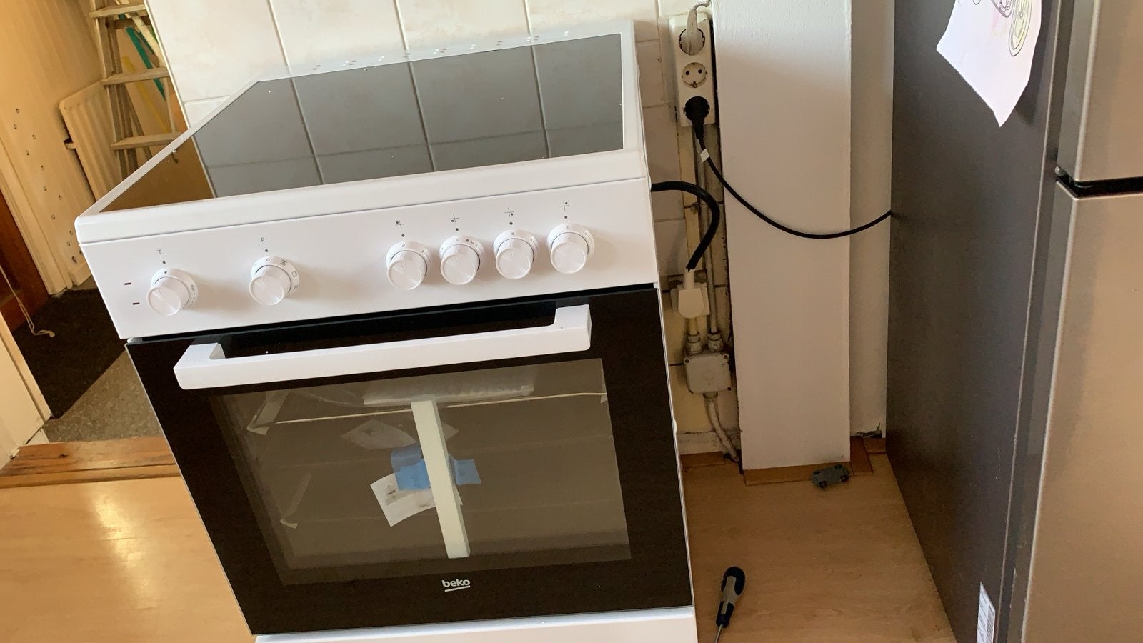 Beko Elektrisch Fornuis met Keramische Kookplaat, Ophalen, Gebruikt, 60 cm of meer, 4 kookzones