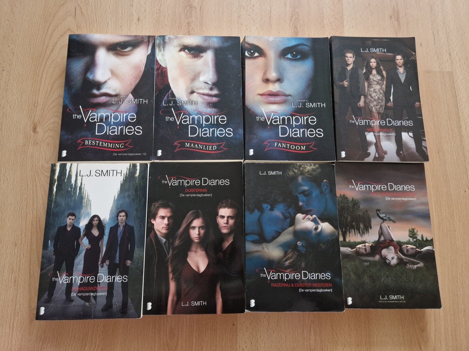8 vampire diaries boeken l j smith fantasy vampier, Ophalen of Verzenden, Zo goed als nieuw