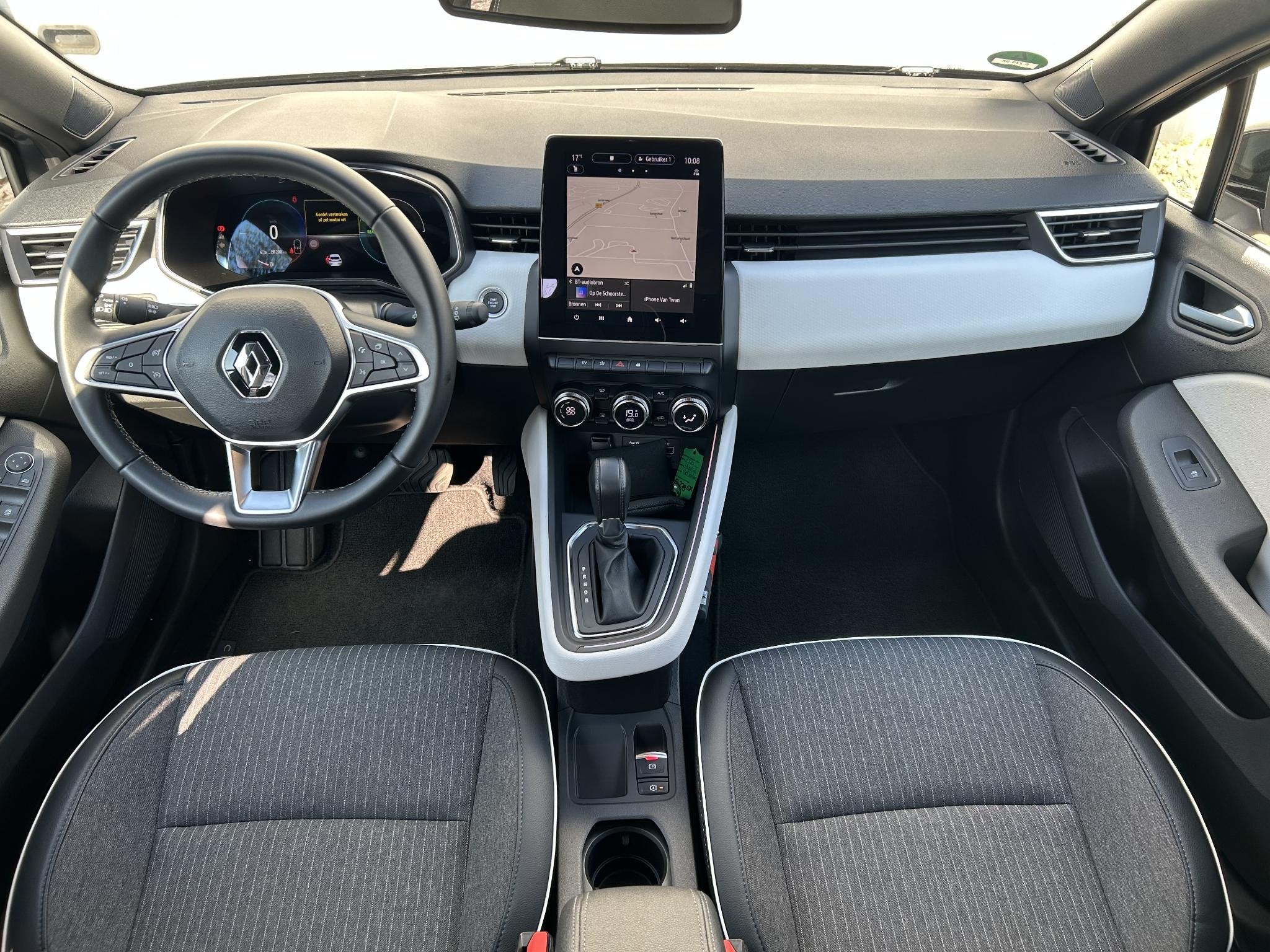 Renault Clio 1.6 E-Tech Hybrid 145 Techno / Navigatie / Trek, Auto's, Renault, 145 pk, Gebruikt, Euro 6, 4 cilinders