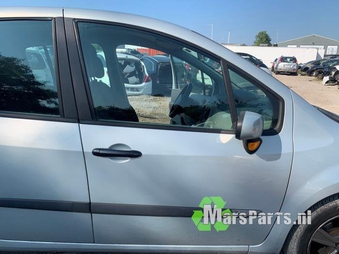 Portier 4Deurs rechts-voor van een Renault Modus, Auto-onderdelen, Gebruikt, -, -, Ophalen of Verzenden