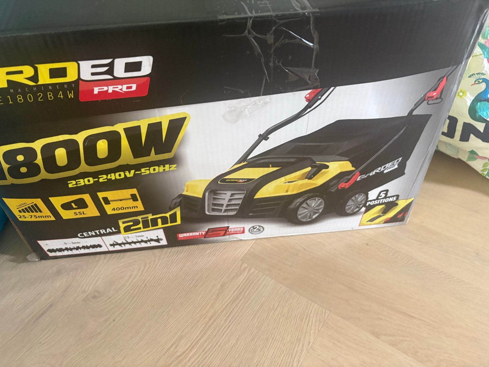 GARDEN PRO Verticuteermachine 1800W - slechts 2/3 x gebruikt, Ophalen of Verzenden, Zo goed als nieuw, Elektrisch