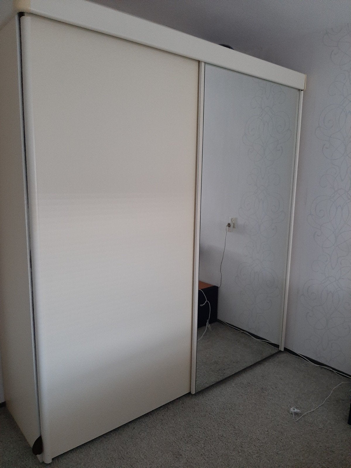 Kledingkast met schuifdeuren en spiegel - 200x216x65 cm, Ophalen, Gebruikt, 200 cm of meer, 200 cm of meer