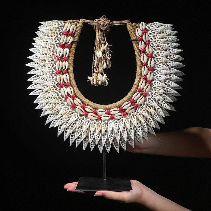 Decoratief ornament - Shell Necklace - Papoea-Nieuw-Guinea, Meerkleurig, Boho, Nieuw, Ophalen of Verzenden