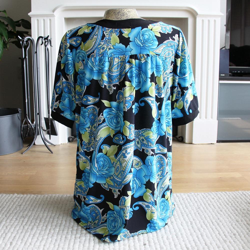 Cecilia Topje (M/L) € 25,-, Maat 38/40 (M), Blauw, Ophalen of Verzenden, Zo goed als nieuw