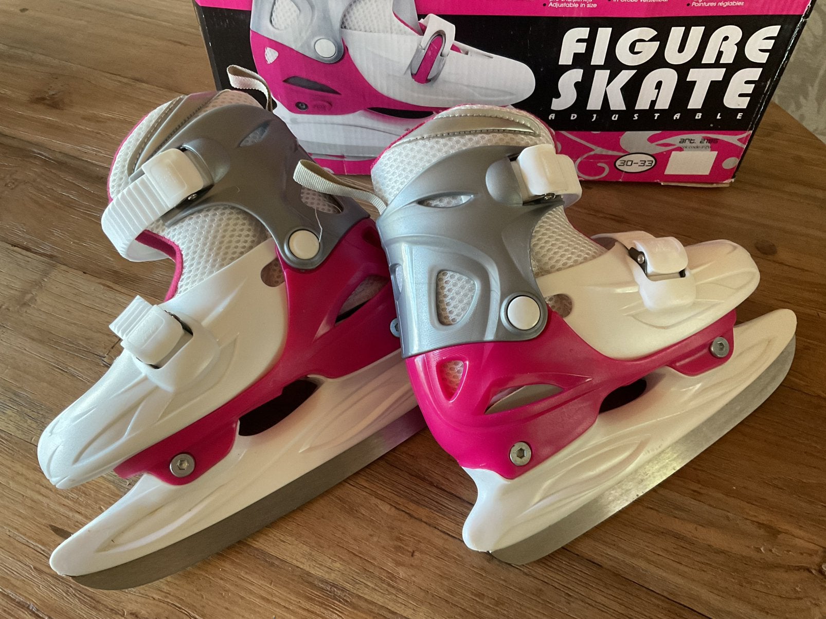 Mooie  Kinder kunstschaatsen(Mt 30-33) Nijdam, Sport en Fitness, Schaatsen, Ophalen of Verzenden, Gebruikt, Kunstschaatsen, Nijdam