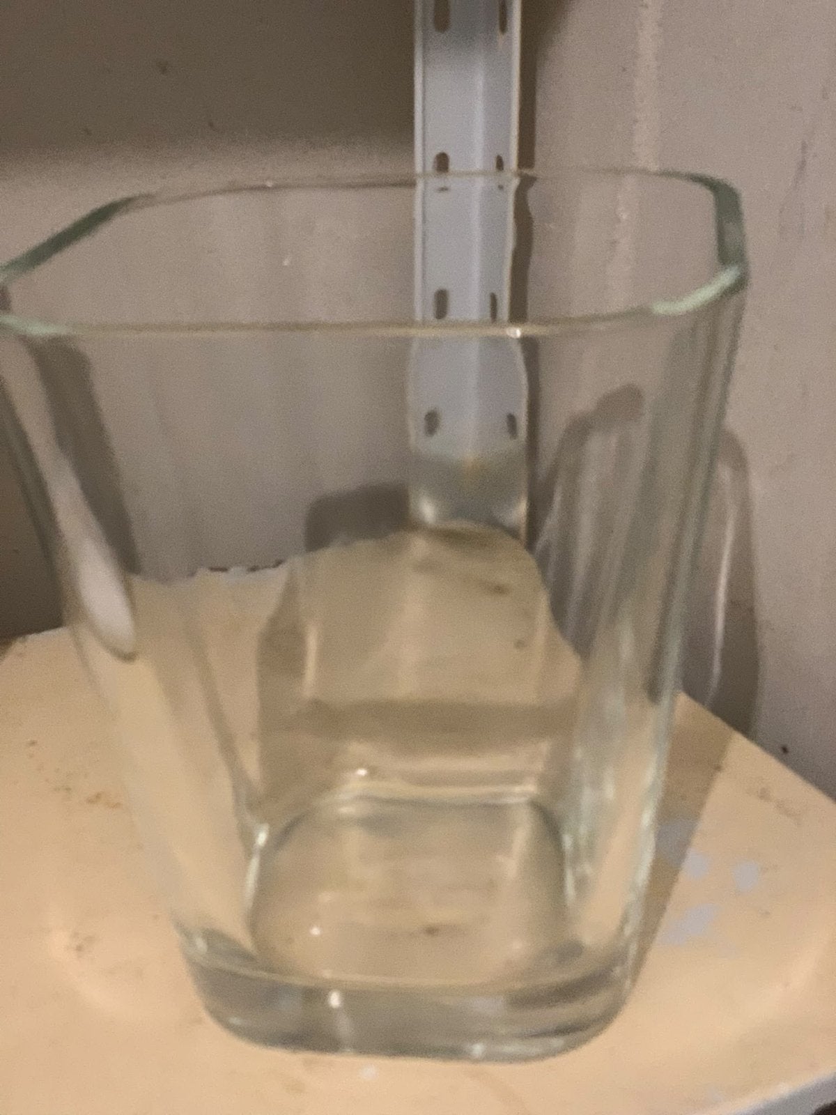 Twee glazen vazen/potten voor 6 euro, Huis en Inrichting, Gebruikt, Transparant, Met deksel, Ophalen of Verzenden