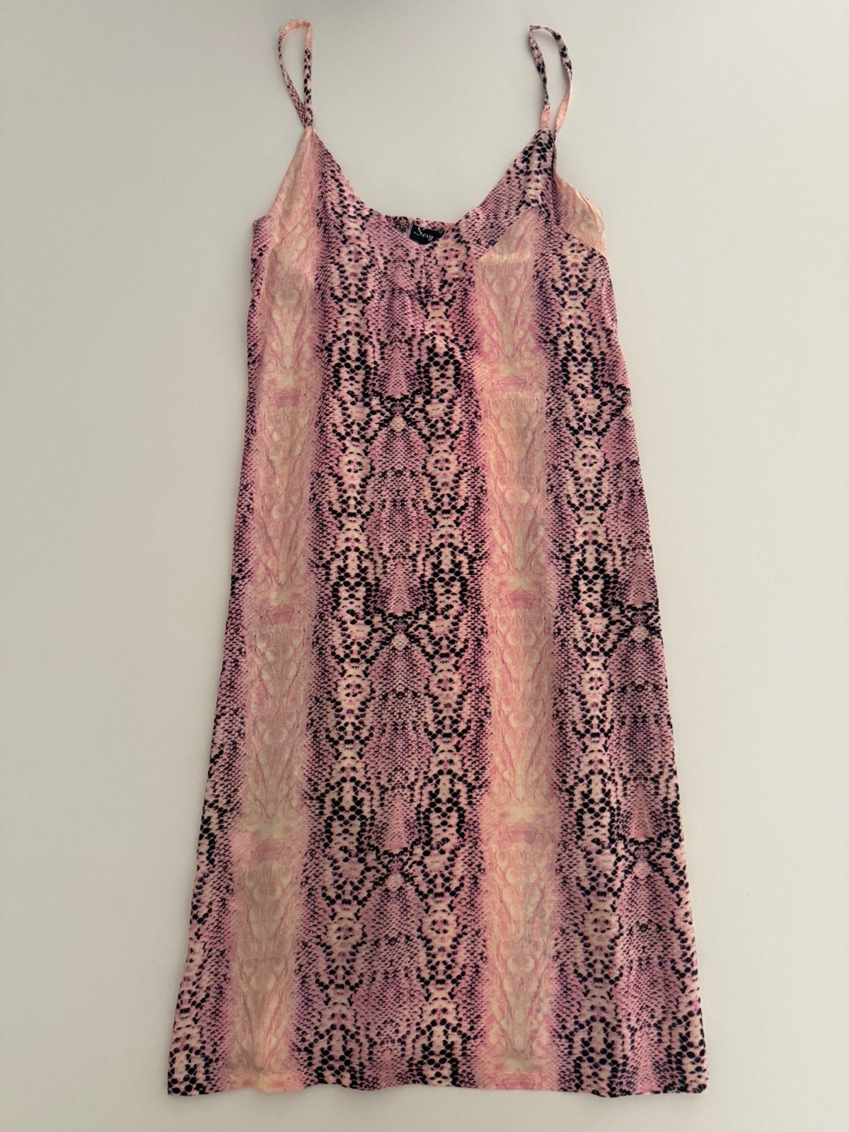 Ongedragen Sexy Folies France jurk, 1 maat, Kleding | Dames, Maat 38/40 (M), Nieuw, Ophalen of Verzenden, Roze