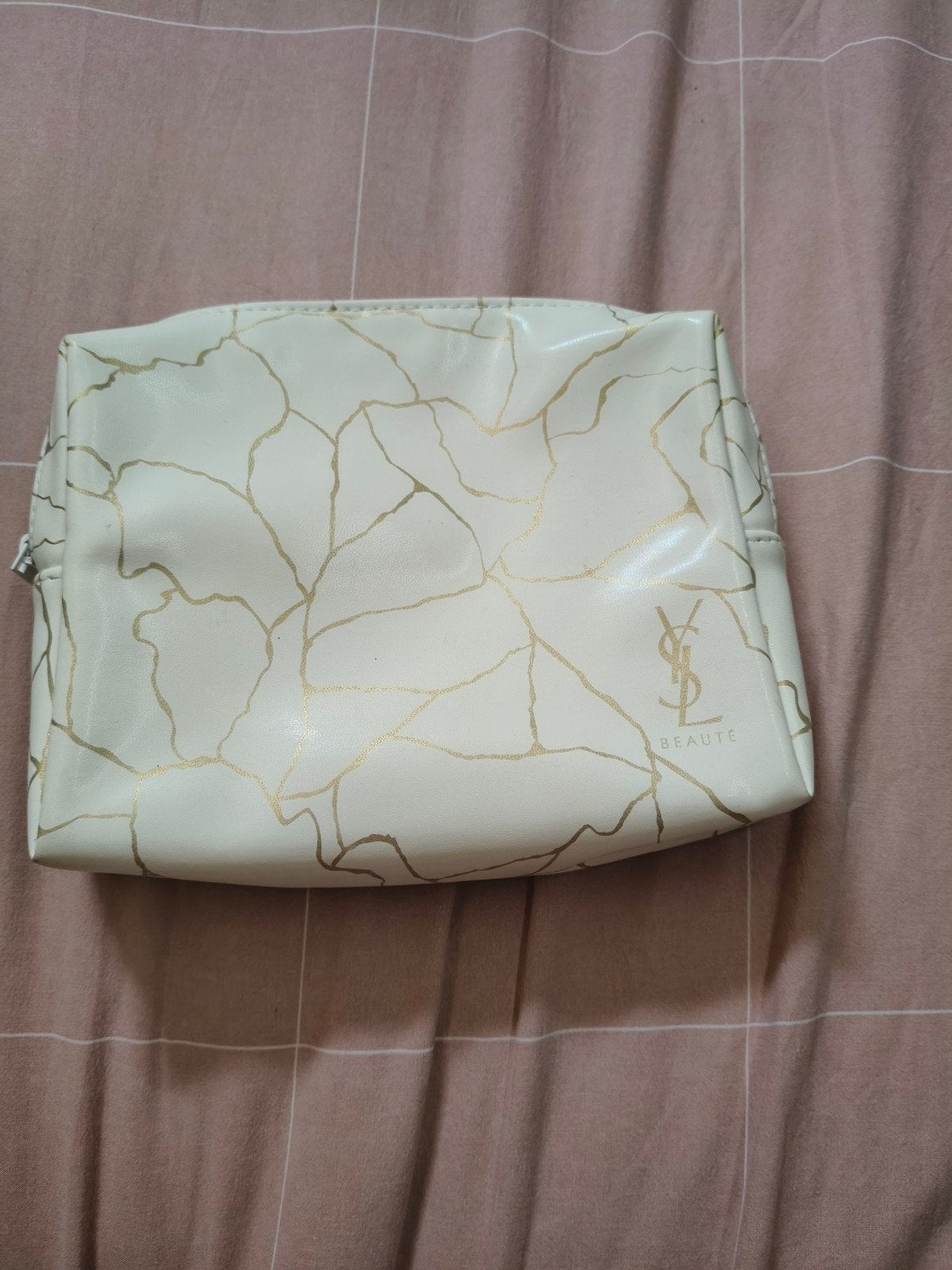 Yves Saint Laurent Beaute Make-up Tasje, Ophalen of Verzenden, Zo goed als nieuw, Wit, Dame