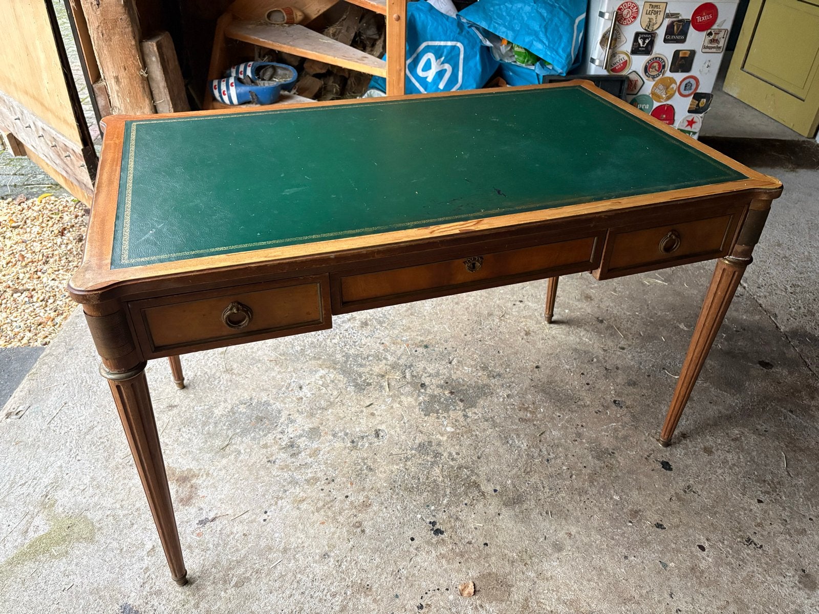 Klassiek Engels bureau/schrijftafel met lederen blad, Antiek en Kunst, Ophalen