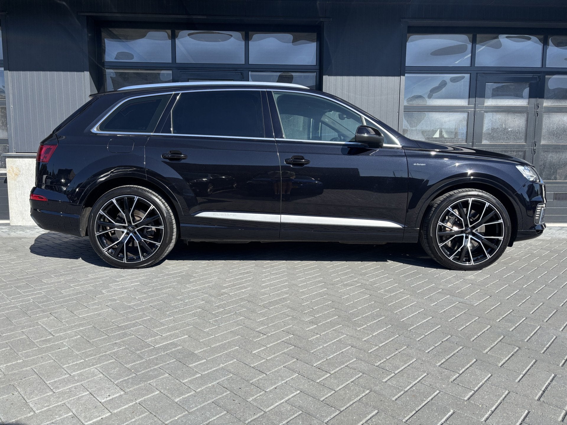 Audi Q7 3.0 TDI e-tron quattro Premium Head-up Bose Pano, Automaat, Gebruikt, 2420 kg, Zwart