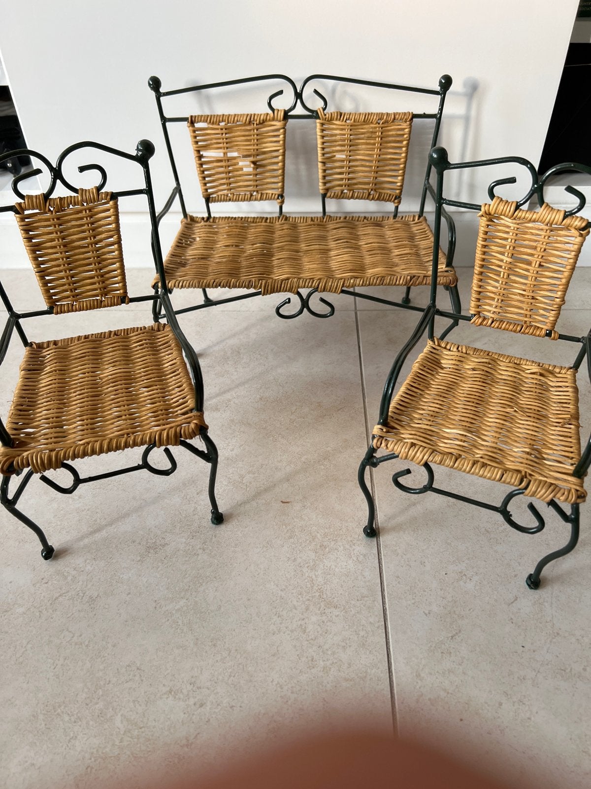 Miniatuur tuinmeubilair set - bankje en stoelen, Ophalen, Gebruikt
