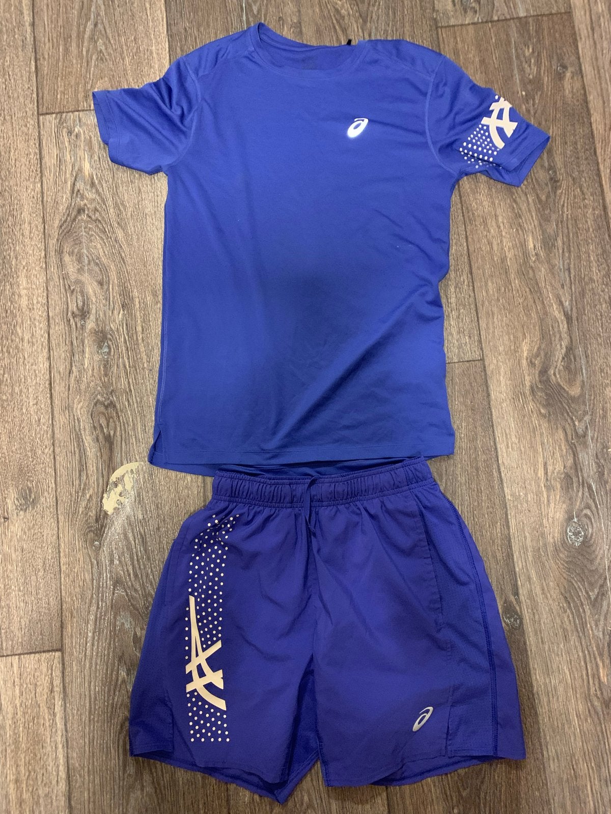 Asics sportset: T-shirt en korte broek (blauw) xs, Kleding | Heren, Blauw, Nieuw, Overige maten, Ophalen of Verzenden